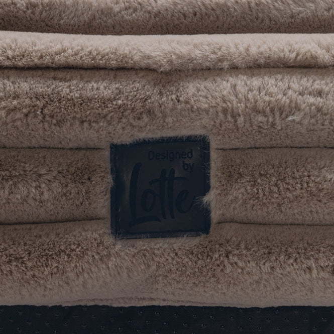 Designed by Lotte Hundekissen Reza - Beige - 100 x 70 cm – Bild 2